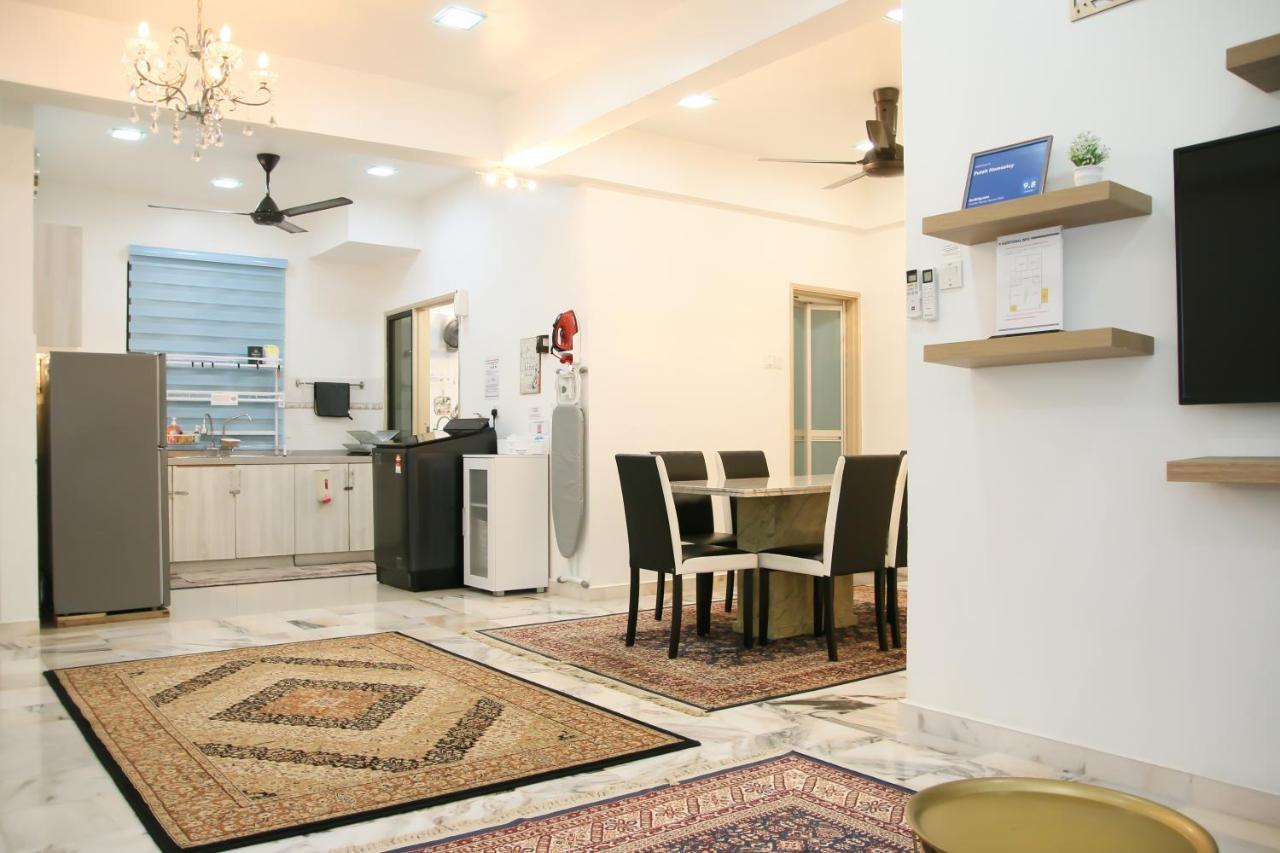 Puteh Homestay Shah Alam Exterior foto